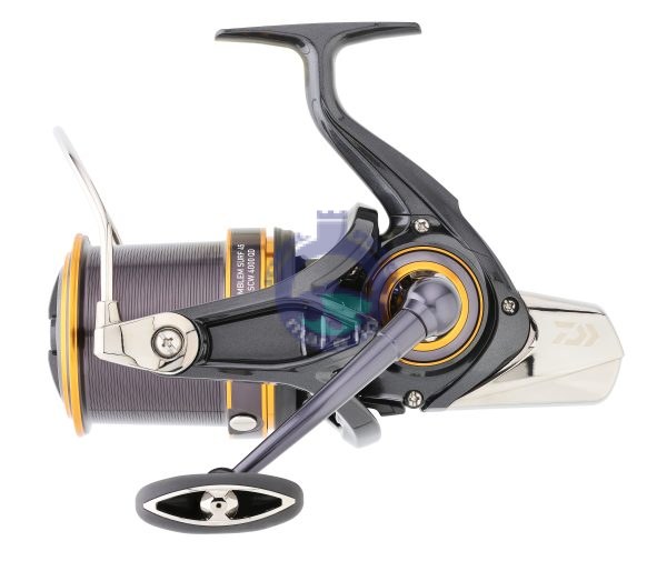 Carreto DAIWA Emblem 45 Surf Scw QD